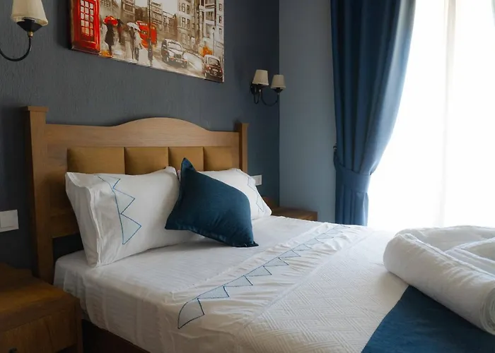 Отель Cati Boutique *