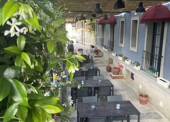 Cati Boutique Отель