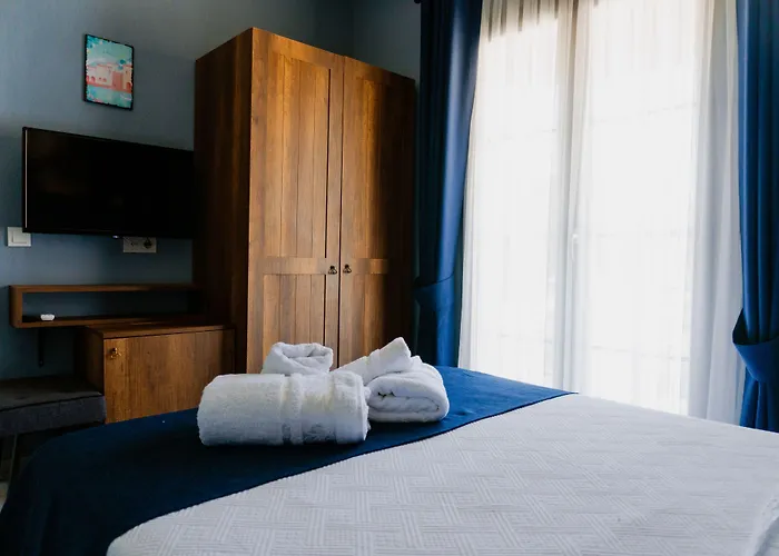 Cati Boutique Отель *